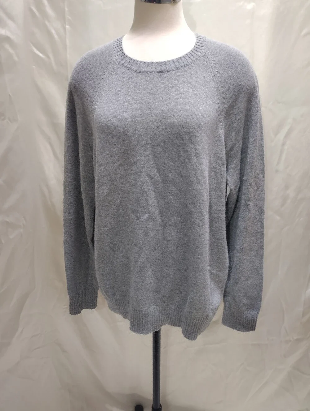 J.Crew Factory Crewneck Skweater in Supersoft Lambswool Blend Size L Style AA027